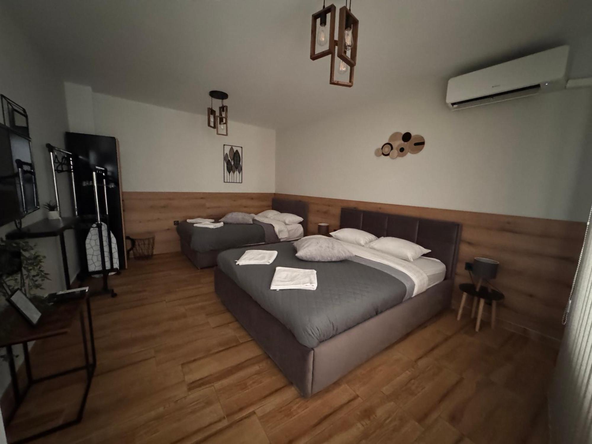 Goldy Central Beach Apartment With Private Garden Burgas Zewnętrze zdjęcie